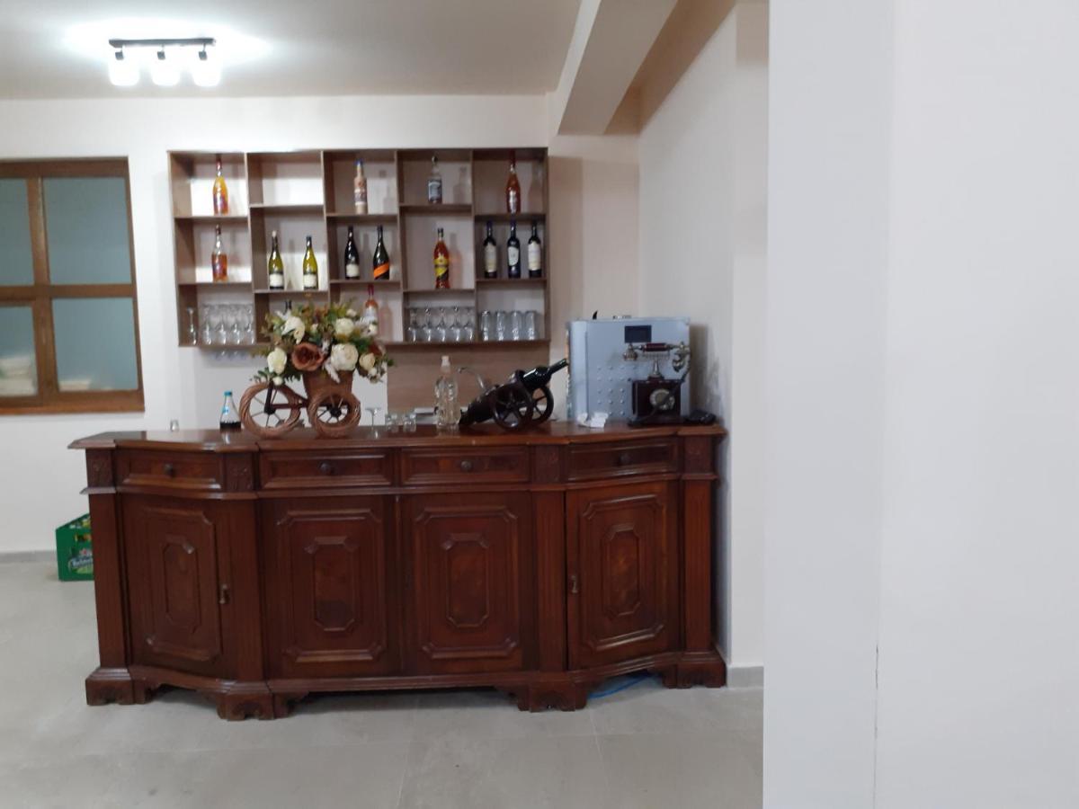 Pensiunea Bradul Dealu Stefanitei Ngoại thất bức ảnh